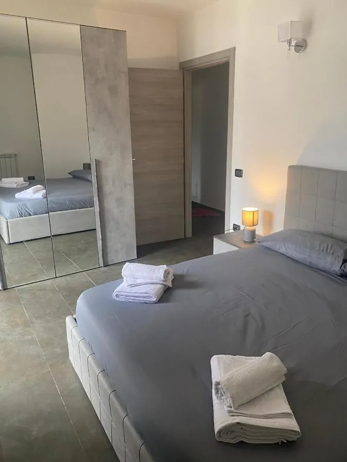Apartment Tre Regine Napels Italië