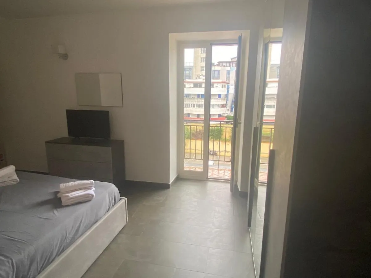 Apartment Tre Regine Napels Italië